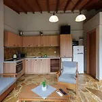 度假居 Wooden House Mesimérion