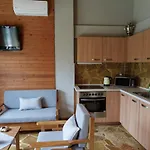 Wooden House 度假居 Mesimérion