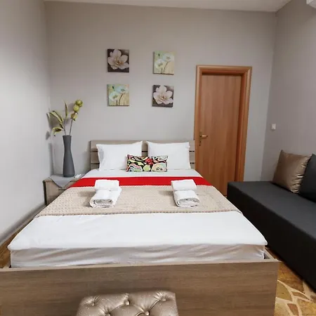 Wooden House Mesimérion